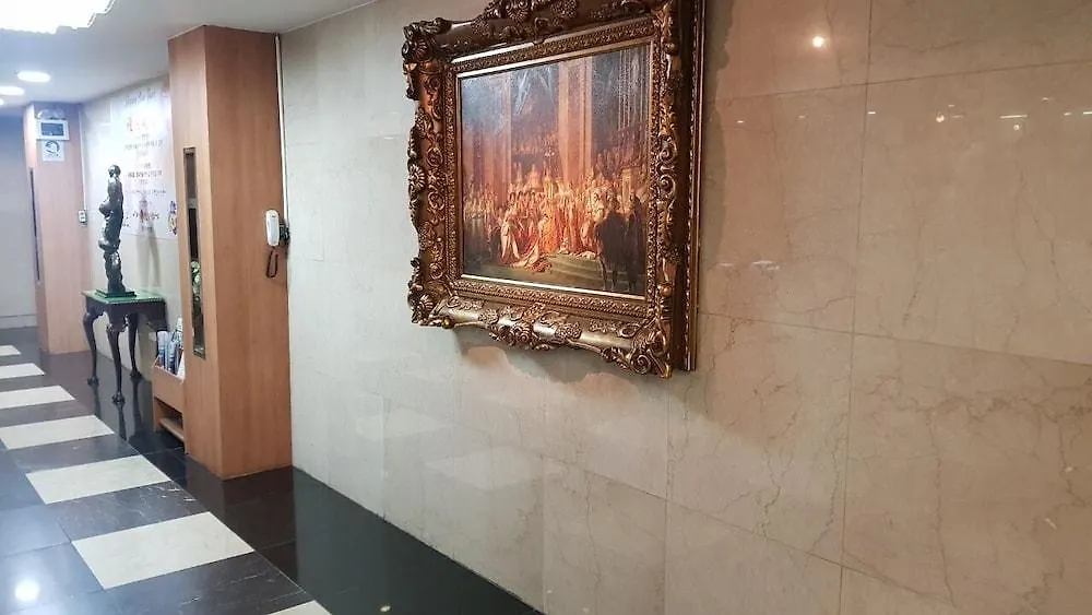 Bali Tourist Hotel Сеул